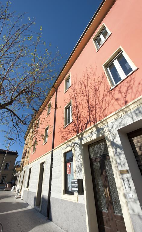 Le Suites - di fronte Ospedale Sacro Cuore Negrar Esterno foto