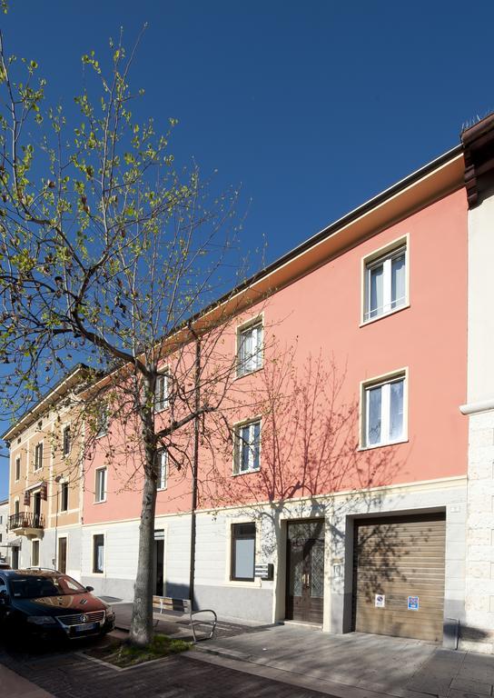 Le Suites - di fronte Ospedale Sacro Cuore Negrar Esterno foto